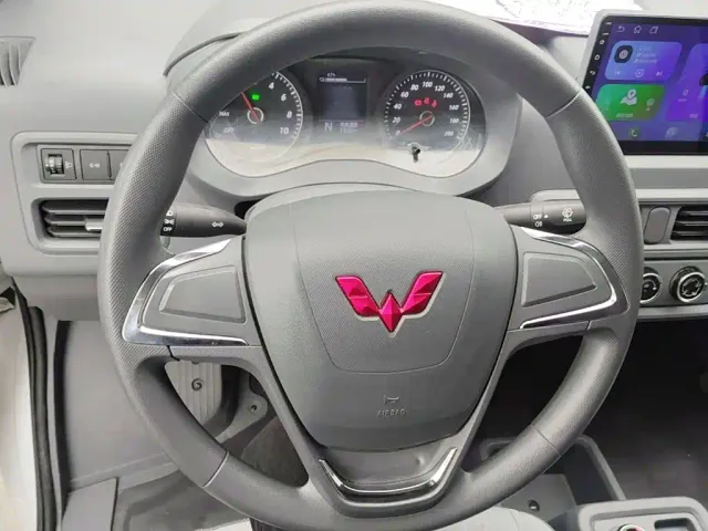 Wuling Yangguang — Фото автомобиля 10