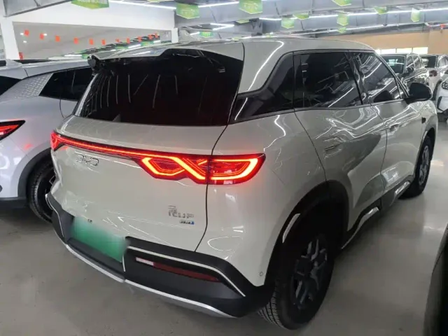 BYD Yuan UP — Фото автомобиля 6