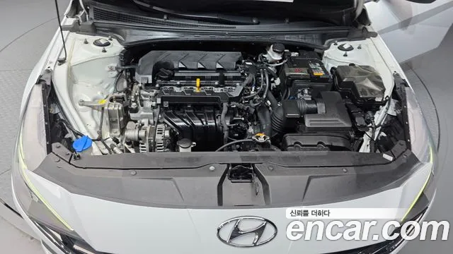 Hyundai AVANTE Avante (CN7) — Фото автомобиля 5