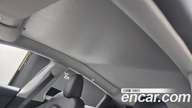 Tesla Model Y — Фото автомобиля 20