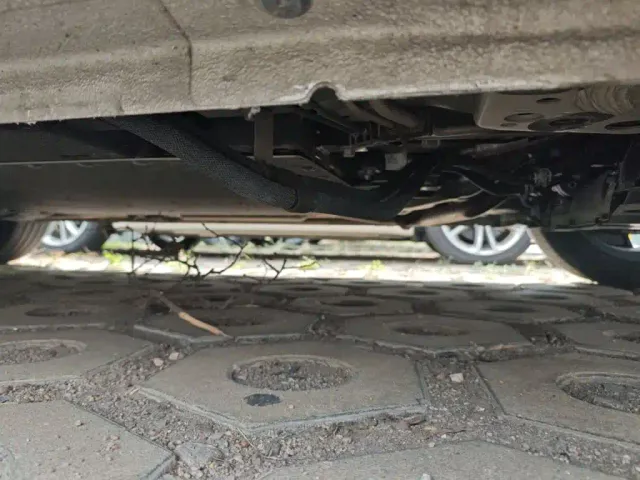 Geely Galaxy Starship 7 EM-i — Фото автомобиля 17