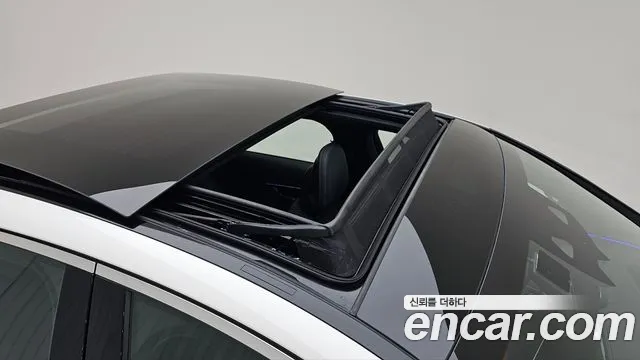 Mercedes-Benz E-Class — Фото автомобиля 12