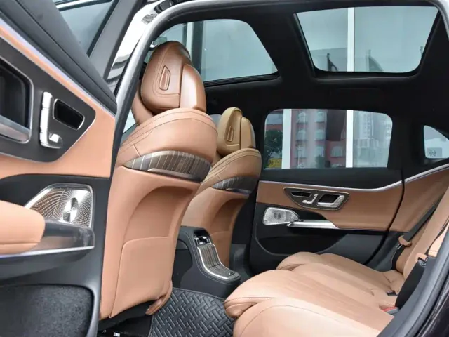 Mercedes-Benz E-Class — Фото автомобиля 13