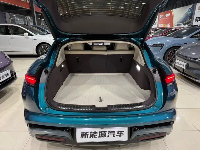 Shangjie Z7T — Фото автомобиля 12