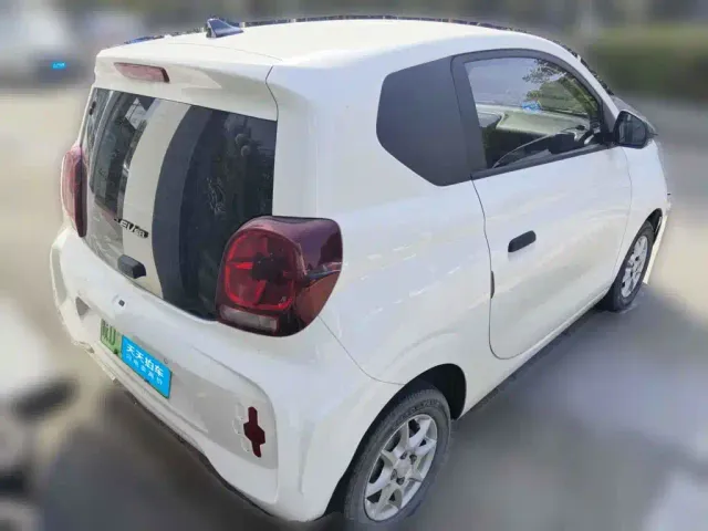 Roewe Clever — Фото автомобиля 2