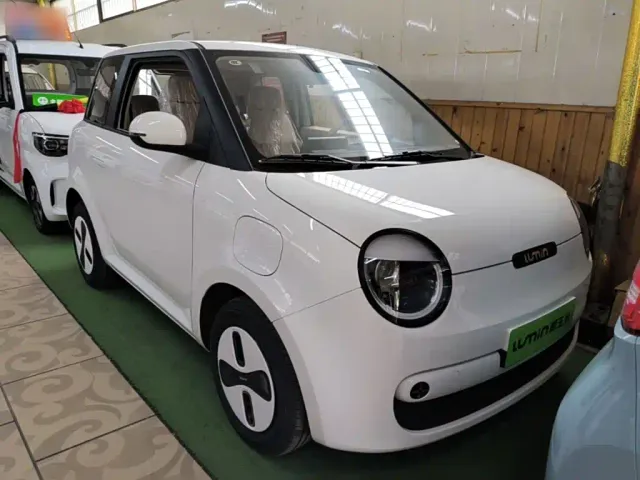 Changan Lumin — Фото автомобиля 3