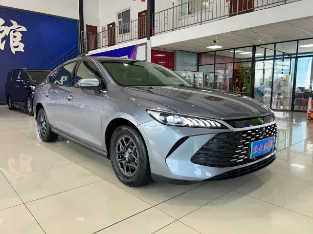 BYD Qin PLUS — Фото автомобиля 3