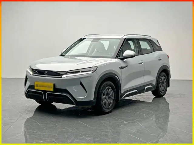 Фотография автомобиля — BYD Yuan UP