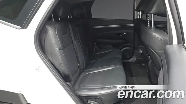 Hyundai Tucson Tucson (NX4) Бензин 1.6 турбо 2WD — Фото автомобиля 12