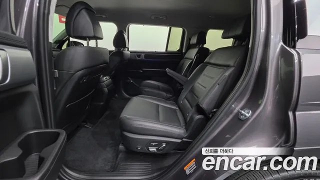 Hyundai Santafe — Фото автомобиля 12