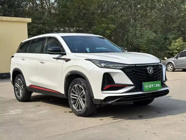 Changan CS75 Plus — Фото автомобиля 3