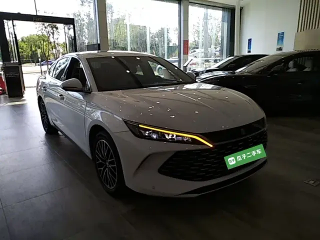 BYD Qin L — Фото автомобиля 3