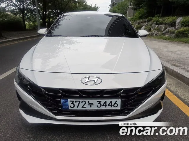 Hyundai AVANTE Avante (CN7) — Фото автомобиля 3
