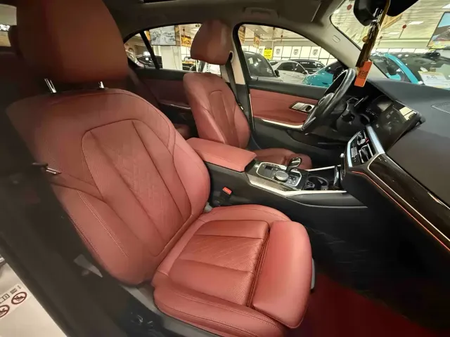 BMW 3 Series — Фото автомобиля 13