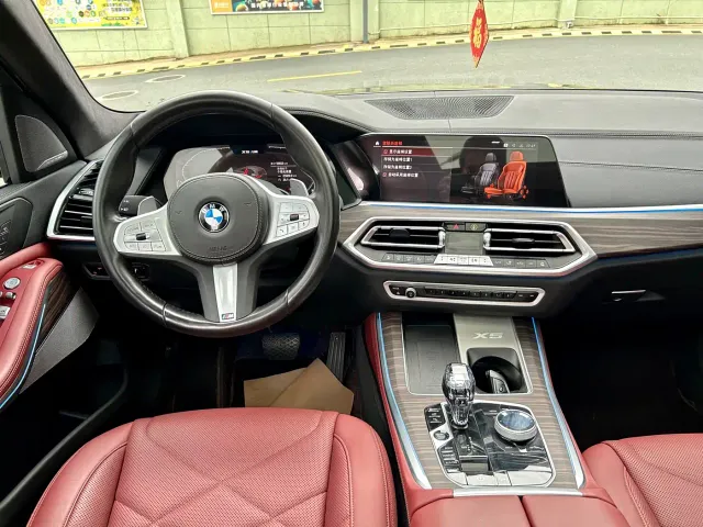 BMW X5 — Фото автомобиля 5