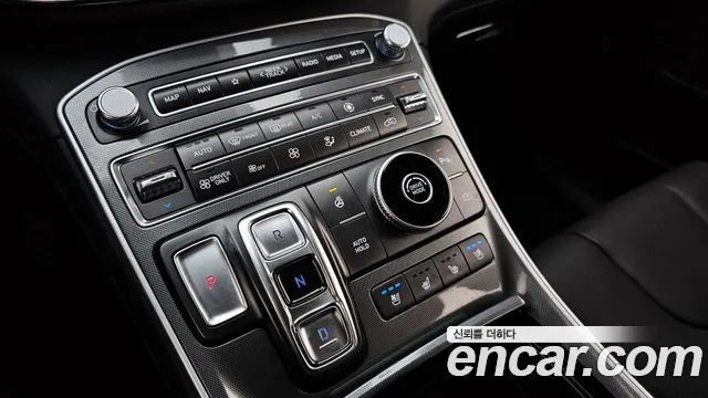 Hyundai Santafe Новый Santa Fe — Фото автомобиля 9