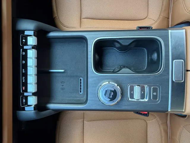 iCAR V27 — Фото автомобиля 20