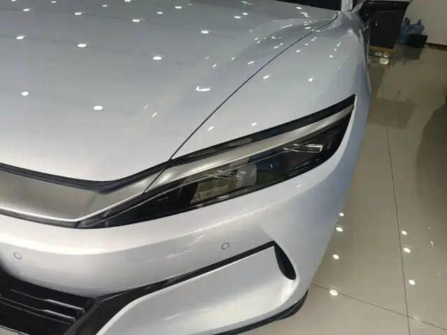 BYD Han L — Фото автомобиля 23