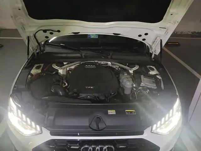 Audi A4L — Фото автомобиля 3
