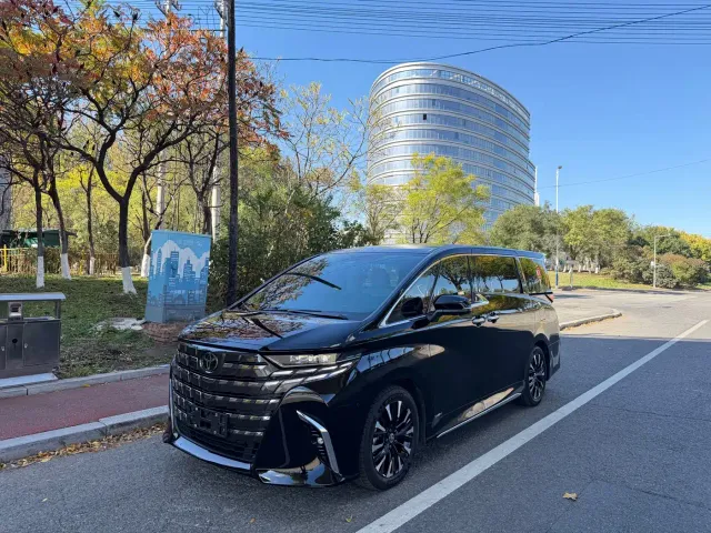 Фотография автомобиля — Toyota Alphard