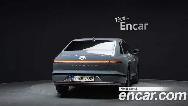 Hyundai Grandeur — Фото автомобиля 4