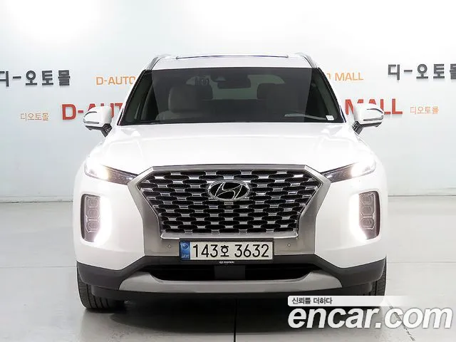 Hyundai Palisade Palisade Дизель 2.2 2WD — Фото автомобиля 11