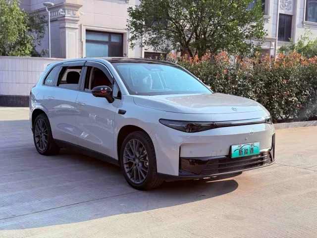 Leapmotor C10 — Фото автомобиля 3