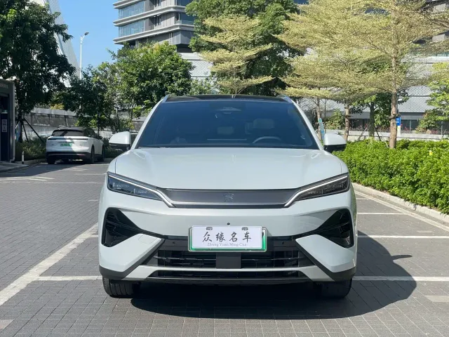 BYD Song Ultra — Фото автомобиля 2