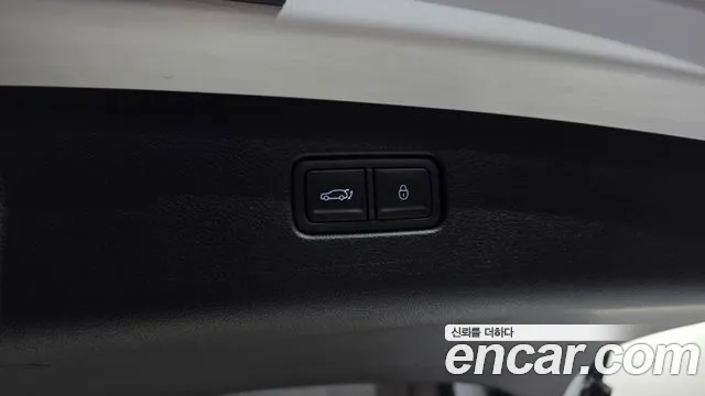 Genesis GV70 — Фото автомобиля 28