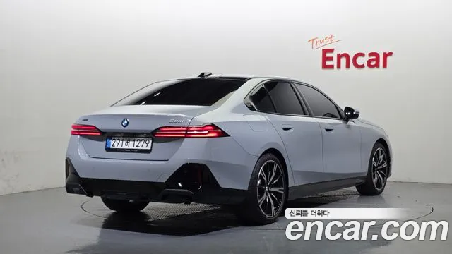 BMW 5-Series 5 серия (G60) 530i xDrive M Sport — Фото автомобиля 2
