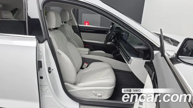 Hyundai Grandeur GN7 — Фото автомобиля 11