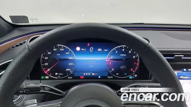 Mercedes-Benz E-Class — Фото автомобиля 8
