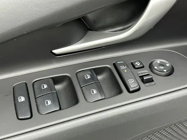 Hyundai Elantra — Фото автомобиля 10