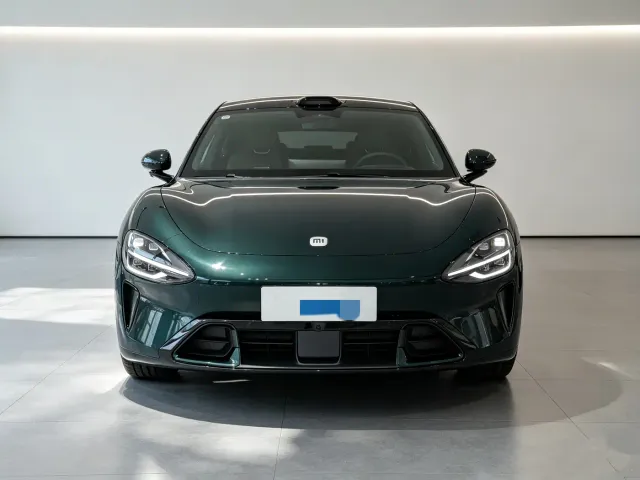 Xiaomi SU7 — Фото автомобиля 2