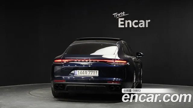 Porsche Panamera — Фото автомобиля 4