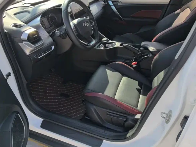 Geely Binyue — Фото автомобиля 14