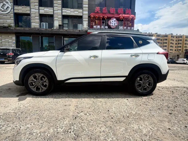 Kia Seltos — Фото автомобиля 8
