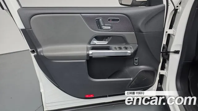 Mercedes-Benz EQB X243 — Фото автомобиля 13