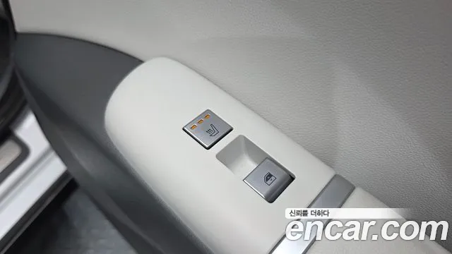 Hyundai Grandeur GN7 — Фото автомобиля 18