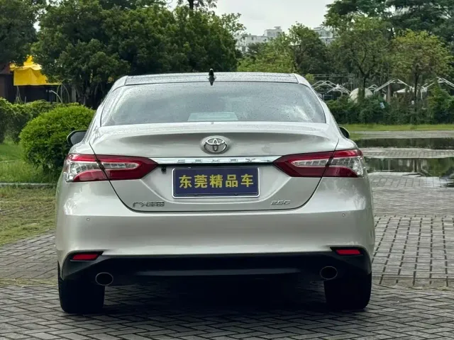 Toyota Camry — Фото автомобиля 13
