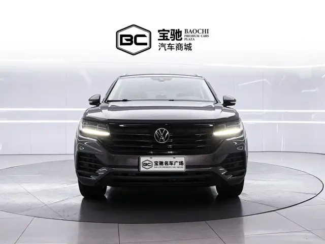 Volkswagen Touareg — Фото автомобиля 2