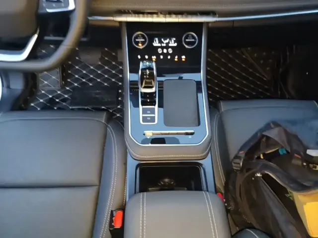 Chery Tiggo 8 — Фото автомобиля 13