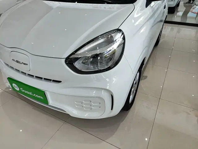Roewe Clever — Фото автомобиля 23