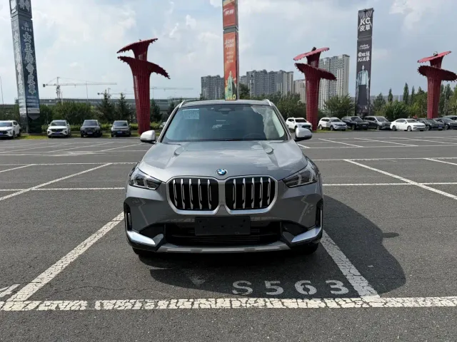 BMW X1 — Фото автомобиля 2
