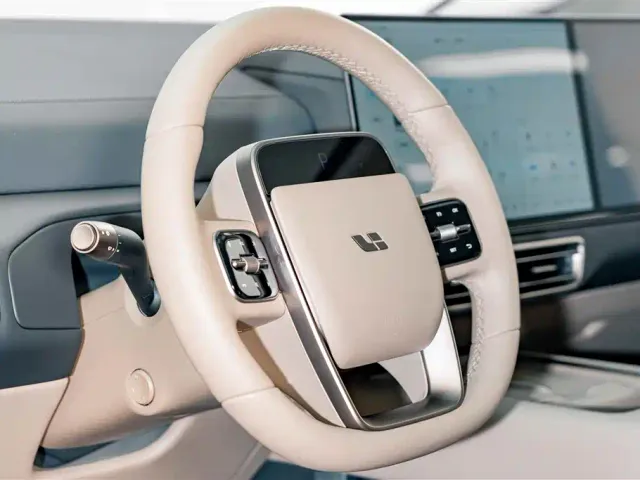 Li Auto MEGA — Фото автомобиля 9