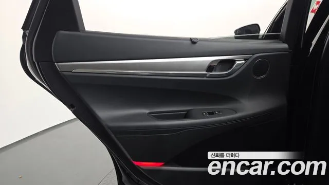 Hyundai Grandeur (New) Hybrid — Фото автомобиля 14