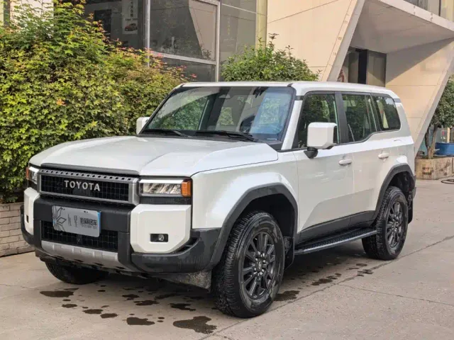 Фотография автомобиля — Toyota Prado