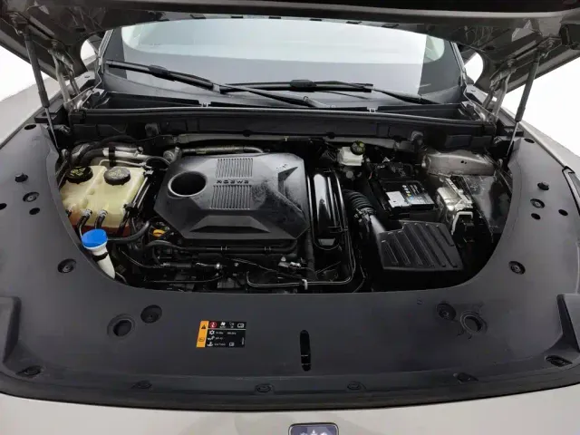 Roewe RX5 — Фото автомобиля 6