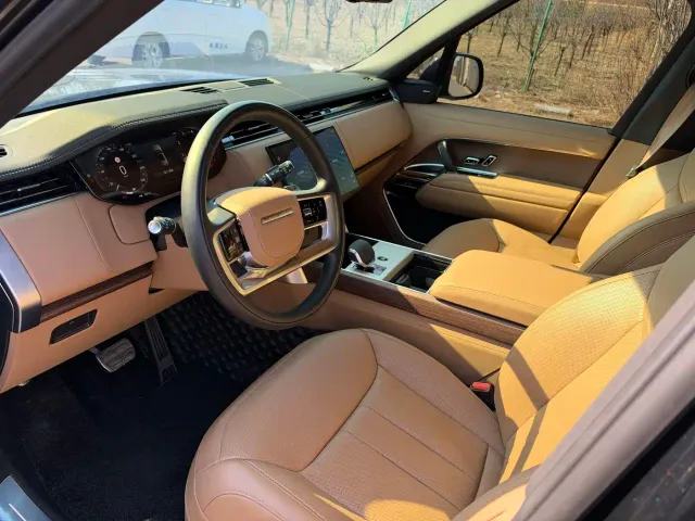 Land Rover Range Rover — Фото автомобиля 9