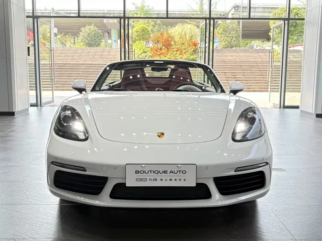 Porsche 718 — Фото автомобиля 2